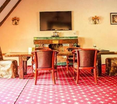 The Attic Apartment Brasov Ngoại thất bức ảnh