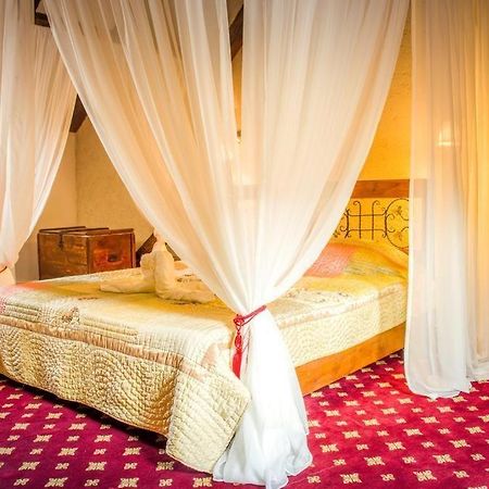 The Attic Apartment Brasov Ngoại thất bức ảnh